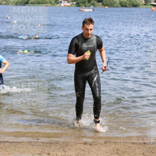 16.06.2024 - 26. Vierlanden-Triathlon Strokosch-Dieckow http://msf.ph/oto/6323870 16.06.2024 10:56:53 Schwimmen 231, 287, 289, 296, 313, 324, 352, 231, 287, 289, 296, 313, 324, 352 meine-sportfotos.de