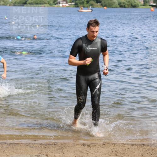 16.06.2024 - 26. Vierlanden-Triathlon Strokosch-Dieckow http://msf.ph/oto/6323885 16.06.2024 10:56:53 Schwimmen 231, 287, 289, 296, 313, 324, 352, 231, 287, 289, 296, 313, 324, 352 meine-sportfotos.de
