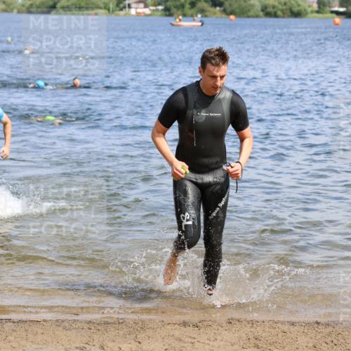 16.06.2024 - 26. Vierlanden-Triathlon Strokosch-Dieckow http://msf.ph/oto/6323902 16.06.2024 10:56:54 Schwimmen 231, 287, 289, 296, 313, 324, 352, 231, 287, 289, 296, 313, 324, 352 meine-sportfotos.de