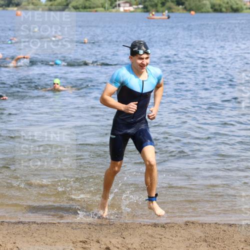 16.06.2024 - 26. Vierlanden-Triathlon Strokosch-Dieckow http://msf.ph/oto/6324261 16.06.2024 10:56:56 Schwimmen 231, 287, 289, 296, 313, 324, 352, 231, 287, 289, 296, 313, 324, 352 meine-sportfotos.de