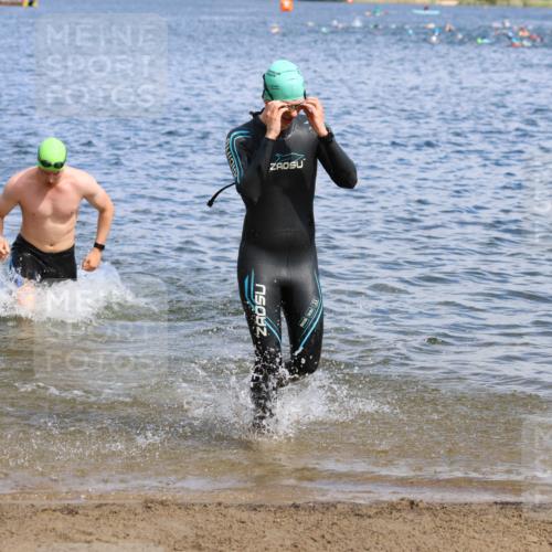 16.06.2024 - 26. Vierlanden-Triathlon Strokosch-Dieckow http://msf.ph/oto/6324457 16.06.2024 10:57:09 Schwimmen 228, 289, 329, 348, 228, 289, 329, 348 meine-sportfotos.de