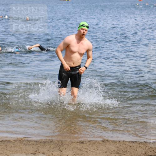 16.06.2024 - 26. Vierlanden-Triathlon Strokosch-Dieckow http://msf.ph/oto/6324486 16.06.2024 10:57:11 Schwimmen 228, 289, 329, 348, 228, 289, 329, 348 meine-sportfotos.de