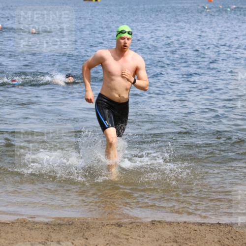 16.06.2024 - 26. Vierlanden-Triathlon Strokosch-Dieckow http://msf.ph/oto/6324516 16.06.2024 10:57:11 Schwimmen 228, 289, 329, 348, 228, 289, 329, 348 meine-sportfotos.de