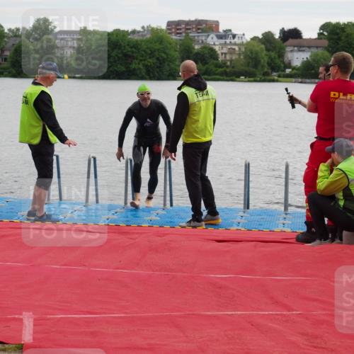 16.06.2024 - 7 Türme Triathlon KatJ http://msf.ph/oto/6324547 16.06.2024 09:30:32 Schwimmen 121, 128 meine-sportfotos.de