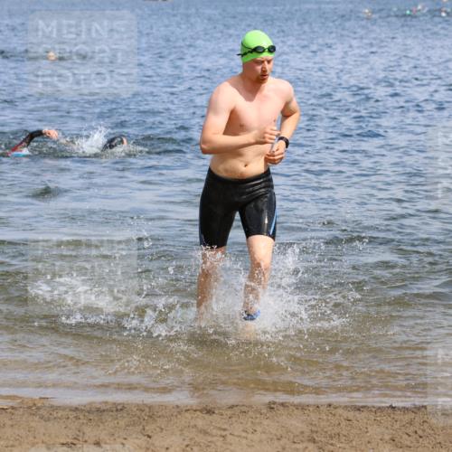16.06.2024 - 26. Vierlanden-Triathlon Strokosch-Dieckow http://msf.ph/oto/6324555 16.06.2024 10:57:11 Schwimmen 228, 289, 329, 348, 228, 289, 329, 348 meine-sportfotos.de