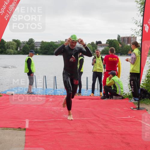 16.06.2024 - 7 Türme Triathlon KatJ http://msf.ph/oto/6324584 16.06.2024 09:30:34 Schwimmen 121, 128 meine-sportfotos.de