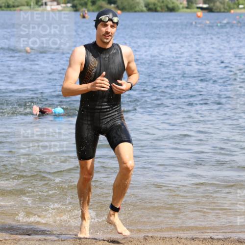 16.06.2024 - 26. Vierlanden-Triathlon Strokosch-Dieckow http://msf.ph/oto/6324590 16.06.2024 10:57:15 Schwimmen 228, 295, 329, 348, 228, 295, 329, 348 meine-sportfotos.de