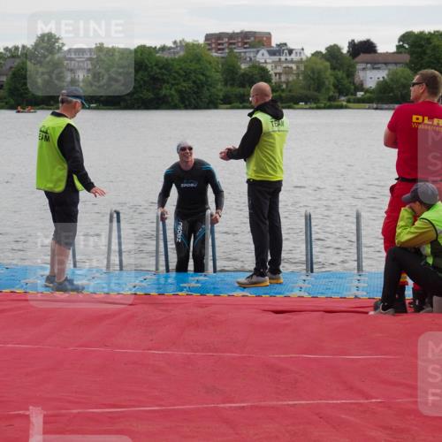 16.06.2024 - 7 Türme Triathlon KatJ http://msf.ph/oto/6324627 16.06.2024 09:31:02 Schwimmen 121 meine-sportfotos.de