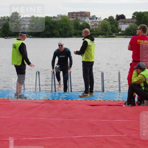 16.06.2024 - 7 Türme Triathlon KatJ http://msf.ph/oto/6324630 16.06.2024 09:31:03 Schwimmen 121 meine-sportfotos.de