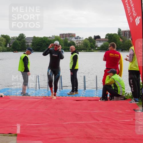 16.06.2024 - 7 Türme Triathlon KatJ http://msf.ph/oto/6324650 16.06.2024 09:31:06 Schwimmen 121 meine-sportfotos.de