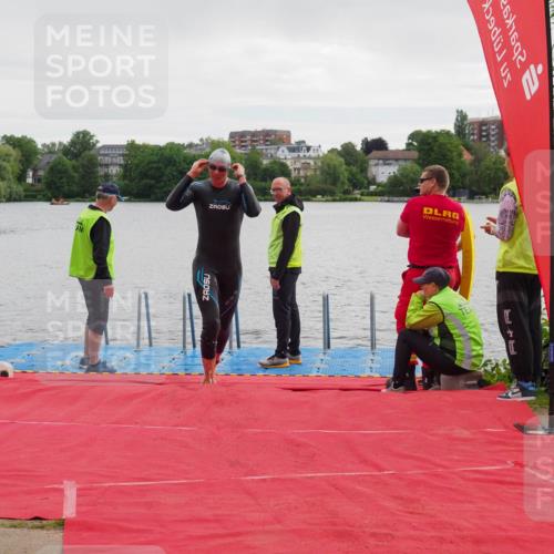 16.06.2024 - 7 Türme Triathlon KatJ http://msf.ph/oto/6324655 16.06.2024 09:31:06 Schwimmen 121 meine-sportfotos.de