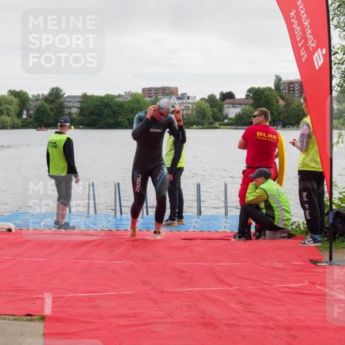 16.06.2024 - 7 Türme Triathlon KatJ http://msf.ph/oto/6324659 16.06.2024 09:31:06 Schwimmen 121 meine-sportfotos.de
