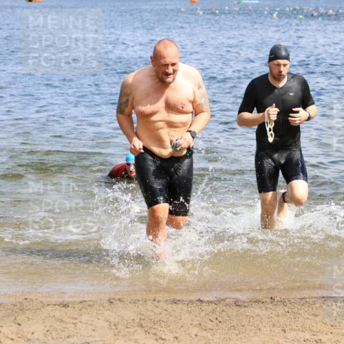 16.06.2024 - 26. Vierlanden-Triathlon Strokosch-Dieckow http://msf.ph/oto/6324680 16.06.2024 10:57:22 Schwimmen 228, 239, 260, 290, 295, 329, 348, 228, 239, 260, 290, 295, 329, 348 meine-sportfotos.de