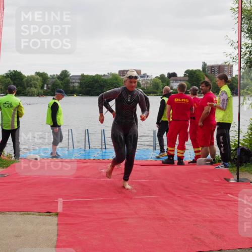 16.06.2024 - 7 Türme Triathlon KatJ http://msf.ph/oto/6324814 16.06.2024 09:32:03 Schwimmen 91, 130 meine-sportfotos.de