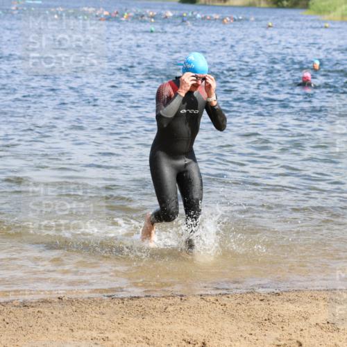 16.06.2024 - 26. Vierlanden-Triathlon Strokosch-Dieckow http://msf.ph/oto/6324845 16.06.2024 10:57:26 Schwimmen 228, 239, 260, 290, 295, 348, 228, 239, 260, 290, 295, 348 meine-sportfotos.de