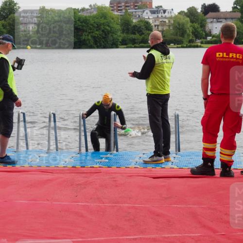 16.06.2024 - 7 Türme Triathlon KatJ http://msf.ph/oto/6324862 16.06.2024 09:33:15 Schwimmen 85 meine-sportfotos.de