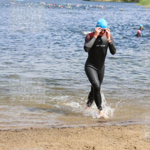 16.06.2024 - 26. Vierlanden-Triathlon Strokosch-Dieckow http://msf.ph/oto/6324871 16.06.2024 10:57:26 Schwimmen 228, 239, 260, 290, 295, 348, 228, 239, 260, 290, 295, 348 meine-sportfotos.de