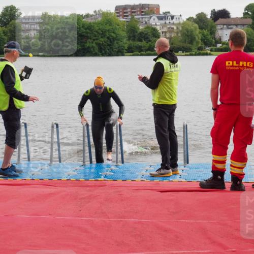 16.06.2024 - 7 Türme Triathlon KatJ http://msf.ph/oto/6324885 16.06.2024 09:33:16 Schwimmen 85 meine-sportfotos.de