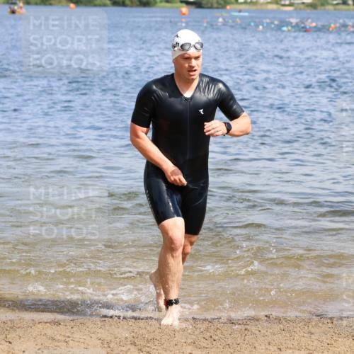 16.06.2024 - 26. Vierlanden-Triathlon Strokosch-Dieckow http://msf.ph/oto/6324895 16.06.2024 10:57:28 Schwimmen 239, 260, 290, 295, 239, 260, 290, 295 meine-sportfotos.de