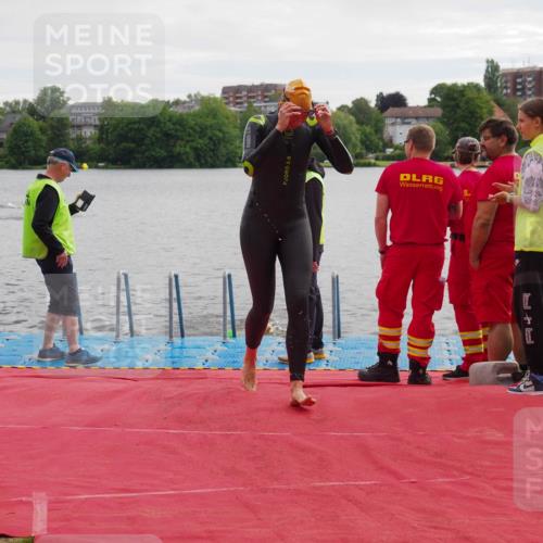 16.06.2024 - 7 Türme Triathlon KatJ http://msf.ph/oto/6324925 16.06.2024 09:33:19 Schwimmen 85, 124 meine-sportfotos.de