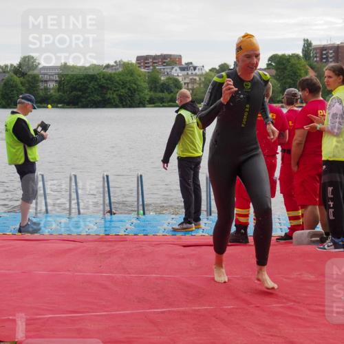 16.06.2024 - 7 Türme Triathlon KatJ http://msf.ph/oto/6324940 16.06.2024 09:33:20 Schwimmen 85, 124 meine-sportfotos.de