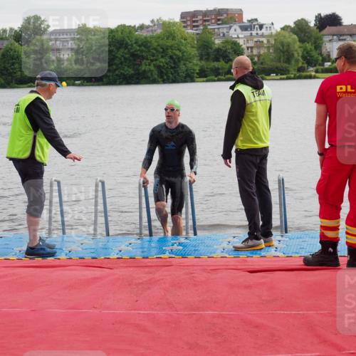 16.06.2024 - 7 Türme Triathlon KatJ http://msf.ph/oto/6324969 16.06.2024 09:33:25 Schwimmen 85, 124 meine-sportfotos.de