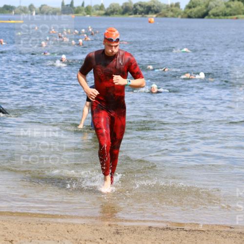 16.06.2024 - 26. Vierlanden-Triathlon Strokosch-Dieckow http://msf.ph/oto/6324976 16.06.2024 10:57:41 Schwimmen 244, 306, 244, 306 meine-sportfotos.de