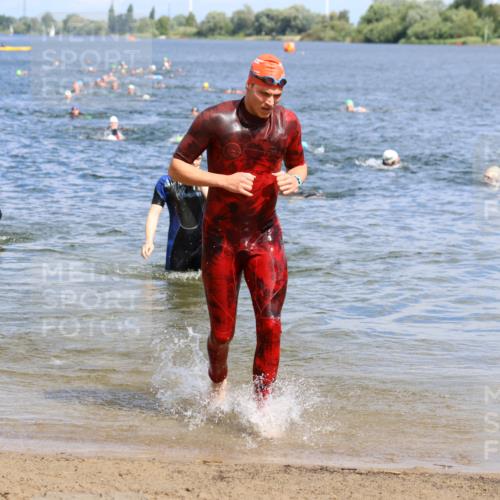 16.06.2024 - 26. Vierlanden-Triathlon Strokosch-Dieckow http://msf.ph/oto/6325022 16.06.2024 10:57:41 Schwimmen 244, 306, 244, 306 meine-sportfotos.de
