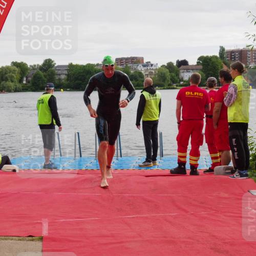16.06.2024 - 7 Türme Triathlon KatJ http://msf.ph/oto/6325033 16.06.2024 09:33:29 Schwimmen 85, 124 meine-sportfotos.de