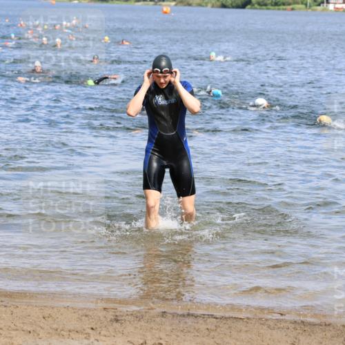 16.06.2024 - 26. Vierlanden-Triathlon Strokosch-Dieckow http://msf.ph/oto/6325035 16.06.2024 10:57:45 Schwimmen 244, 269, 306, 244, 269, 306 meine-sportfotos.de