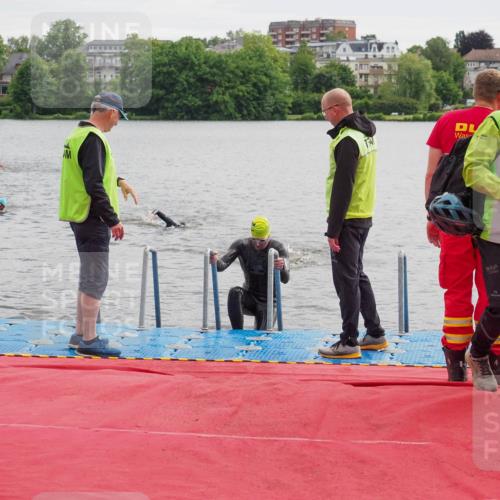 16.06.2024 - 7 Türme Triathlon KatJ http://msf.ph/oto/6325078 16.06.2024 09:33:58 Schwimmen 4, 124 meine-sportfotos.de