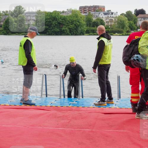 16.06.2024 - 7 Türme Triathlon KatJ http://msf.ph/oto/6325091 16.06.2024 09:33:58 Schwimmen 4, 124 meine-sportfotos.de