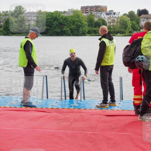 16.06.2024 - 7 Türme Triathlon KatJ http://msf.ph/oto/6325097 16.06.2024 09:33:59 Schwimmen 4, 124 meine-sportfotos.de