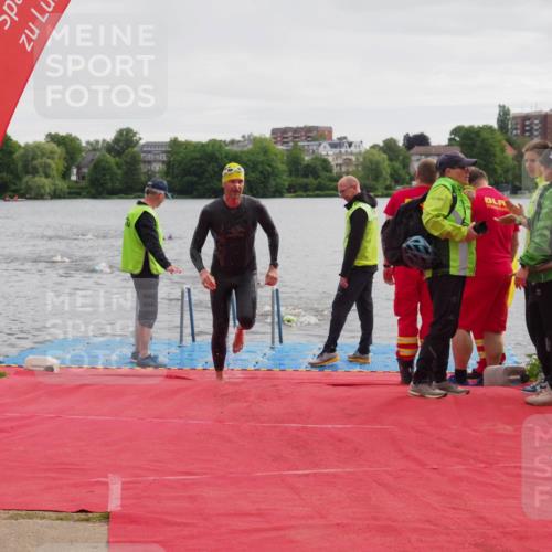16.06.2024 - 7 Türme Triathlon KatJ http://msf.ph/oto/6325120 16.06.2024 09:34:01 Schwimmen 4, 124 meine-sportfotos.de
