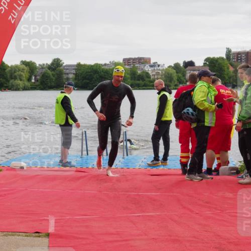 16.06.2024 - 7 Türme Triathlon KatJ http://msf.ph/oto/6325129 16.06.2024 09:34:02 Schwimmen 4, 124 meine-sportfotos.de