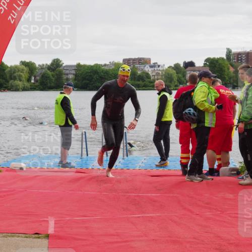 16.06.2024 - 7 Türme Triathlon KatJ http://msf.ph/oto/6325133 16.06.2024 09:34:02 Schwimmen 4, 124 meine-sportfotos.de