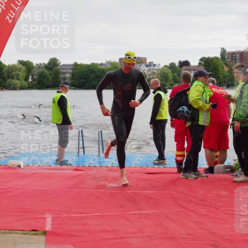 16.06.2024 - 7 Türme Triathlon KatJ http://msf.ph/oto/6325139 16.06.2024 09:34:02 Schwimmen 4, 124 meine-sportfotos.de