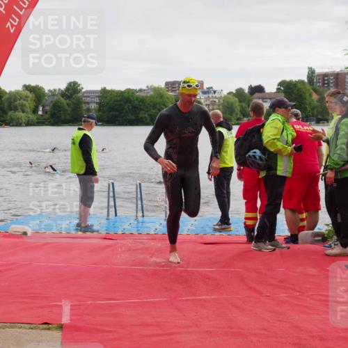 16.06.2024 - 7 Türme Triathlon KatJ http://msf.ph/oto/6325142 16.06.2024 09:34:02 Schwimmen 4, 124 meine-sportfotos.de