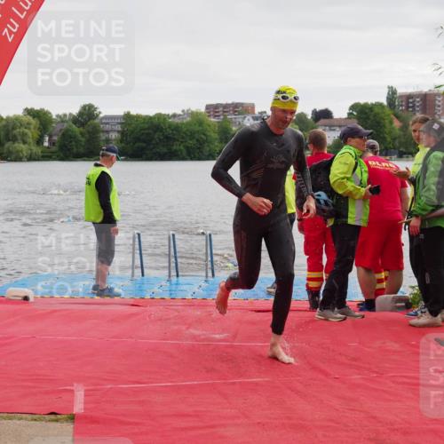 16.06.2024 - 7 Türme Triathlon KatJ http://msf.ph/oto/6325150 16.06.2024 09:34:02 Schwimmen 4, 124 meine-sportfotos.de