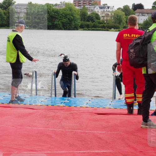 16.06.2024 - 7 Türme Triathlon KatJ http://msf.ph/oto/6325179 16.06.2024 09:34:17 Schwimmen 4, 82, 87, 141 meine-sportfotos.de