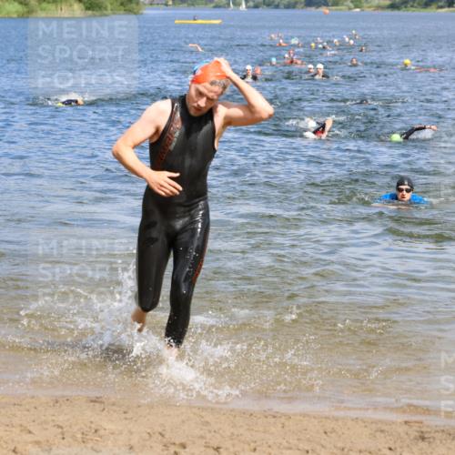 16.06.2024 - 26. Vierlanden-Triathlon Strokosch-Dieckow http://msf.ph/oto/6325199 16.06.2024 10:57:53 Schwimmen 244, 269, 275, 298, 306, 316, 244, 269, 275, 298, 306, 316 meine-sportfotos.de