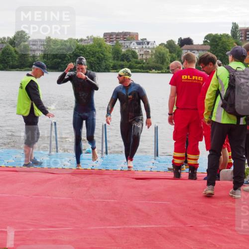 16.06.2024 - 7 Türme Triathlon KatJ http://msf.ph/oto/6325210 16.06.2024 09:34:20 Schwimmen 4, 81, 82, 87, 141 meine-sportfotos.de