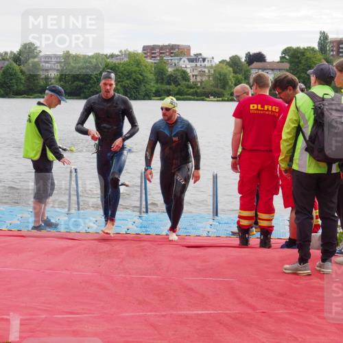16.06.2024 - 7 Türme Triathlon KatJ http://msf.ph/oto/6325217 16.06.2024 09:34:20 Schwimmen 4, 81, 82, 87, 141 meine-sportfotos.de