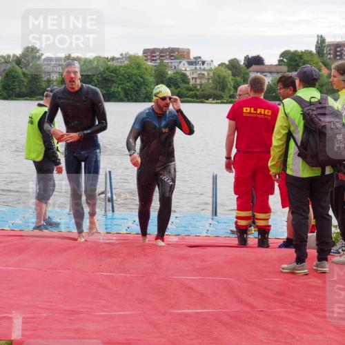 16.06.2024 - 7 Türme Triathlon KatJ http://msf.ph/oto/6325234 16.06.2024 09:34:21 Schwimmen 4, 81, 82, 87, 141 meine-sportfotos.de