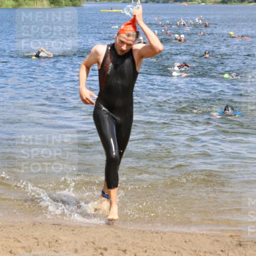 16.06.2024 - 26. Vierlanden-Triathlon Strokosch-Dieckow http://msf.ph/oto/6325235 16.06.2024 10:57:53 Schwimmen 244, 269, 275, 298, 306, 316, 244, 269, 275, 298, 306, 316 meine-sportfotos.de