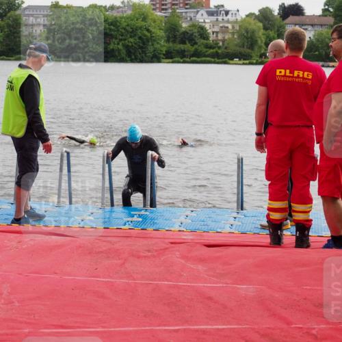 16.06.2024 - 7 Türme Triathlon KatJ http://msf.ph/oto/6325263 16.06.2024 09:34:27 Schwimmen 81, 82, 87, 141 meine-sportfotos.de