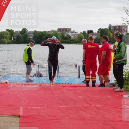 16.06.2024 - 7 Türme Triathlon KatJ http://msf.ph/oto/6325314 16.06.2024 09:34:30 Schwimmen 81, 82, 87, 141 meine-sportfotos.de