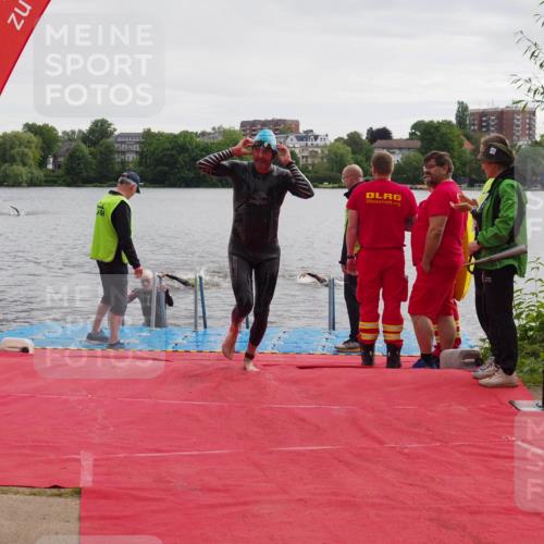 16.06.2024 - 7 Türme Triathlon KatJ http://msf.ph/oto/6325327 16.06.2024 09:34:31 Schwimmen 81, 82, 87, 141 meine-sportfotos.de