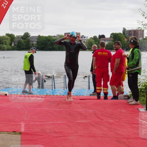 16.06.2024 - 7 Türme Triathlon KatJ http://msf.ph/oto/6325330 16.06.2024 09:34:31 Schwimmen 81, 82, 87, 141 meine-sportfotos.de