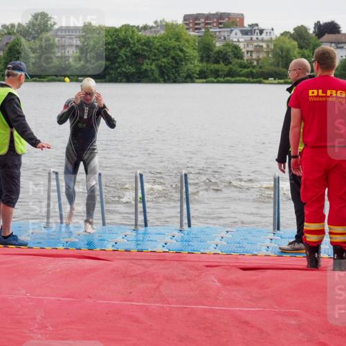 16.06.2024 - 7 Türme Triathlon KatJ http://msf.ph/oto/6325355 16.06.2024 09:34:33 Schwimmen 81, 82, 87, 141 meine-sportfotos.de
